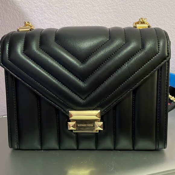 MK purse - Picture 1 of 3